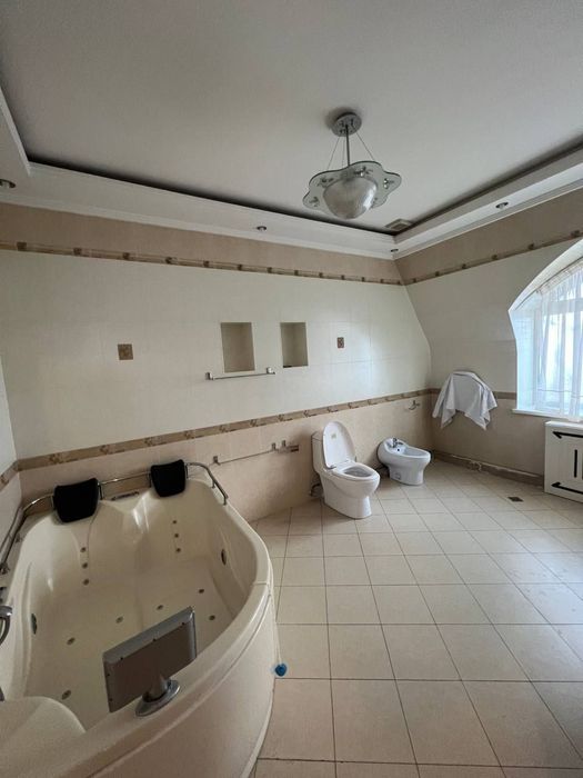 ПРОДАЁТСЯ эксклюзивная 3-уровневая квартира (GABUS) в центре