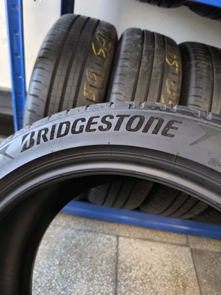 245 45 20 Bridgestone Летни 2бр.