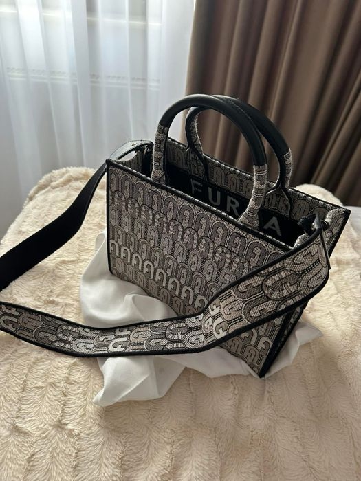 Vand geanta furla noua