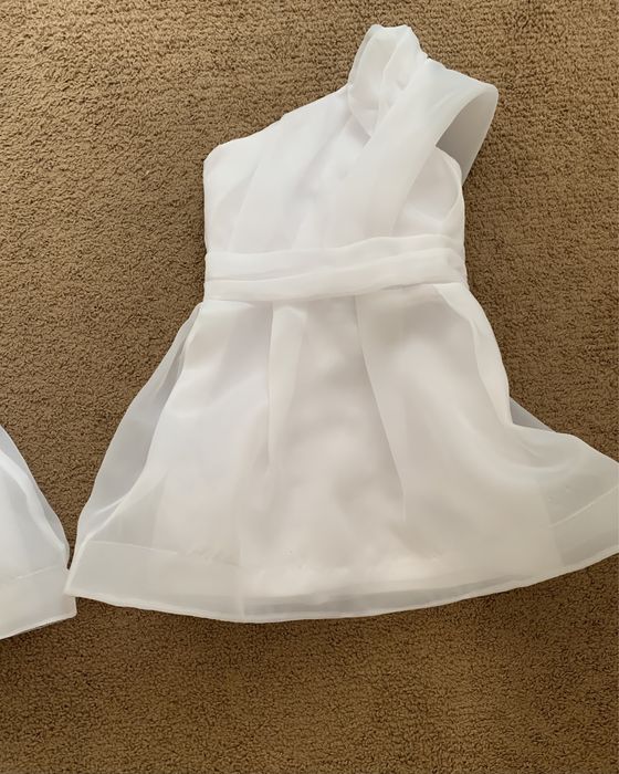 Еднакви официални рокли за мама и дъщеря