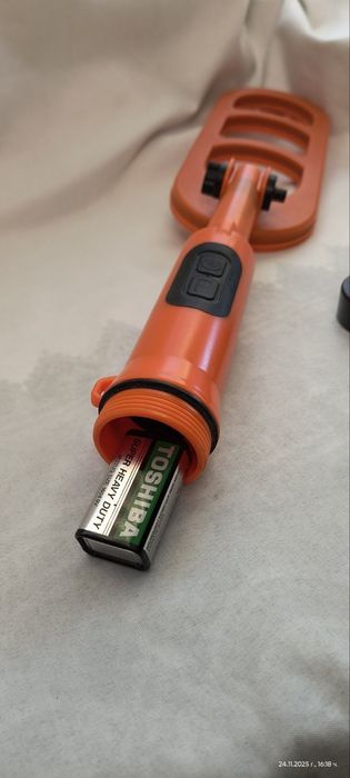 Металотърсач за подводно търсене  Dive Q20