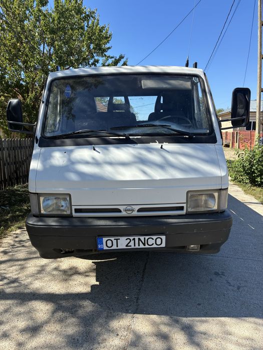 Dezmembrez Nissan Trade Cabstar