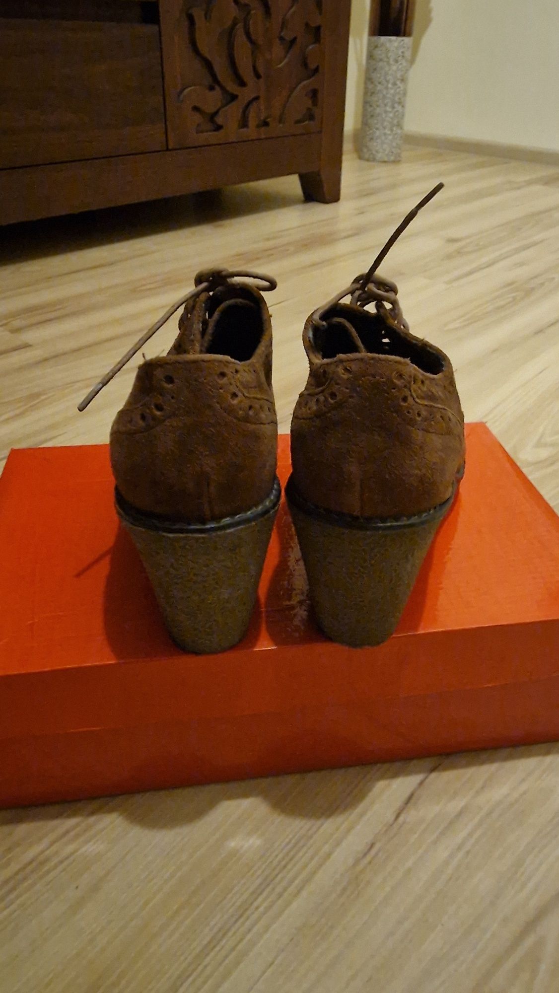 Botine cu sireturi, piele intoarsa, Jante D, Germania, 38, nepurtate