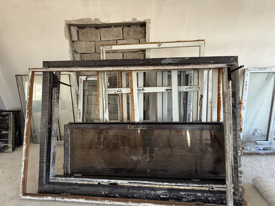 8шт Пластик б/у окно,3двери