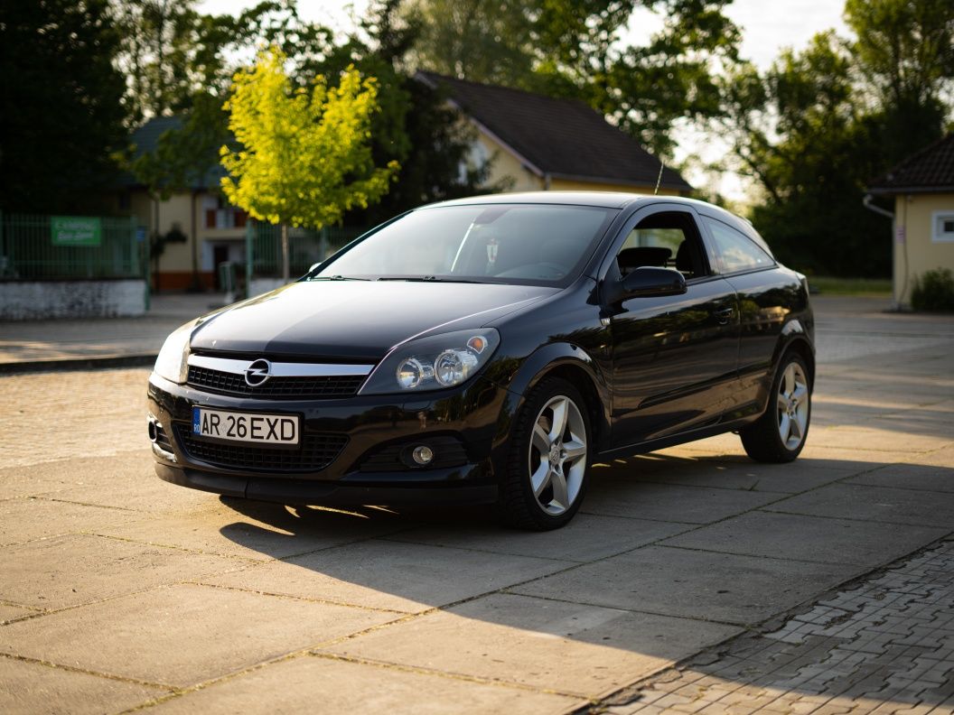 Opel astra H GTC