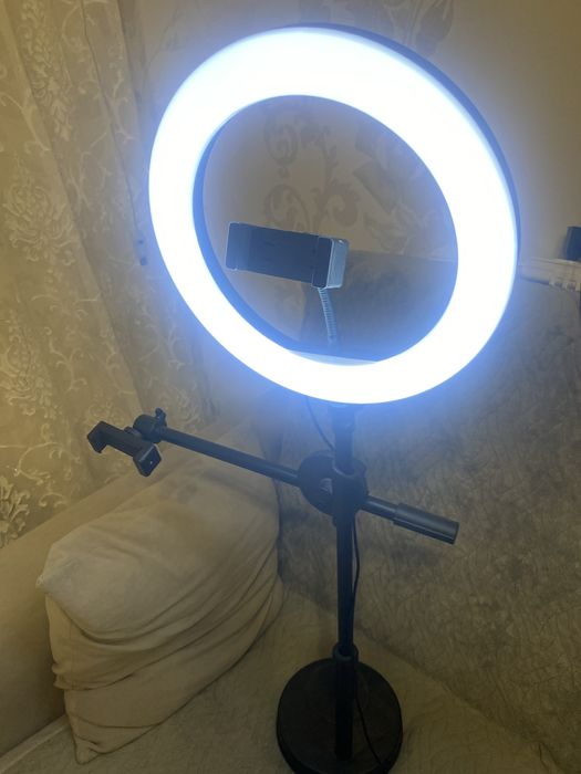 Продам лампу штатив