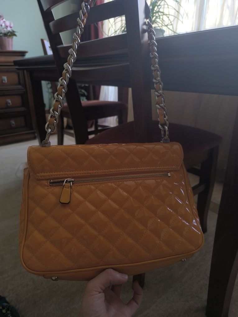 Дамски Чанта Guess