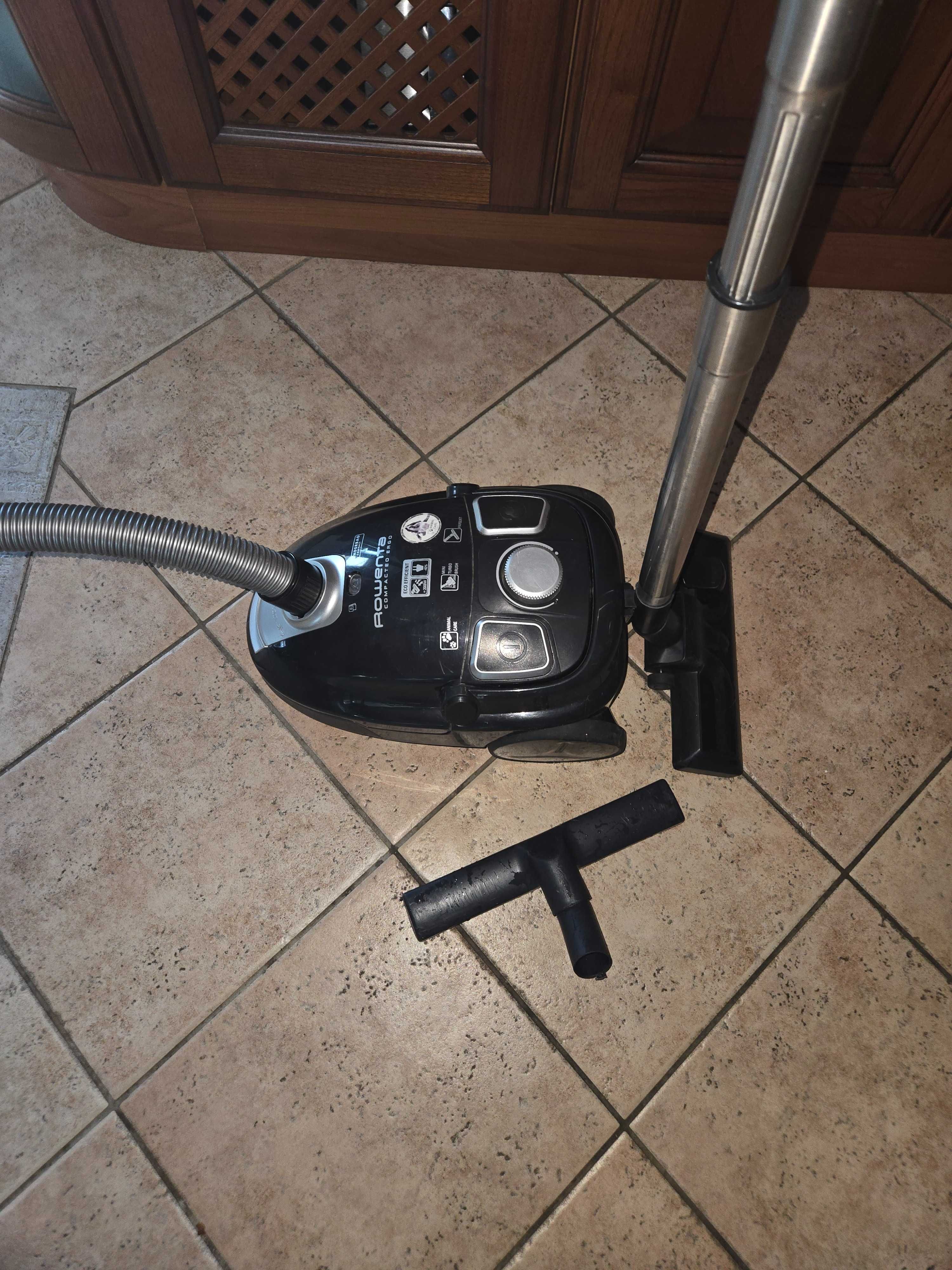 Прахосмукачка Rowenta compacted Ergo