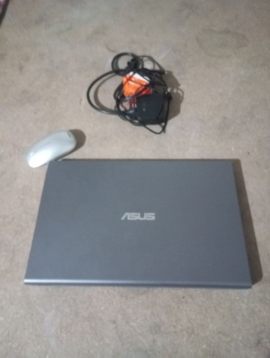 Noutbuk Asus Expertbook