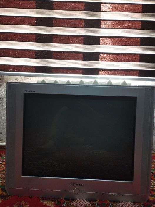 Slmsung телевизор