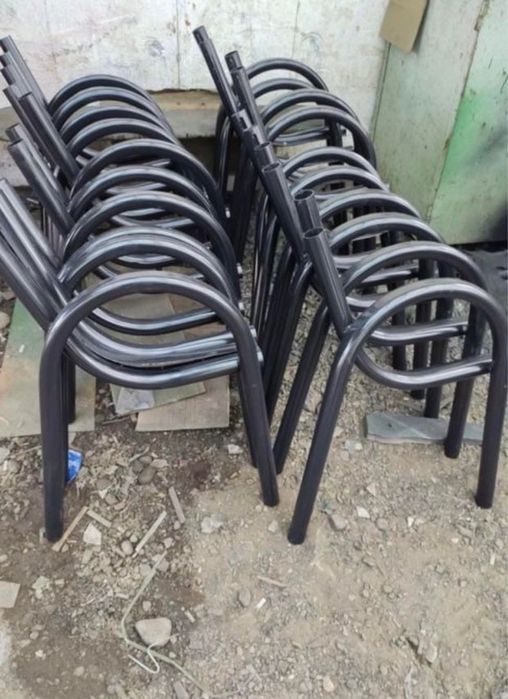 Picioare din țeavă rotundă pentru bănci