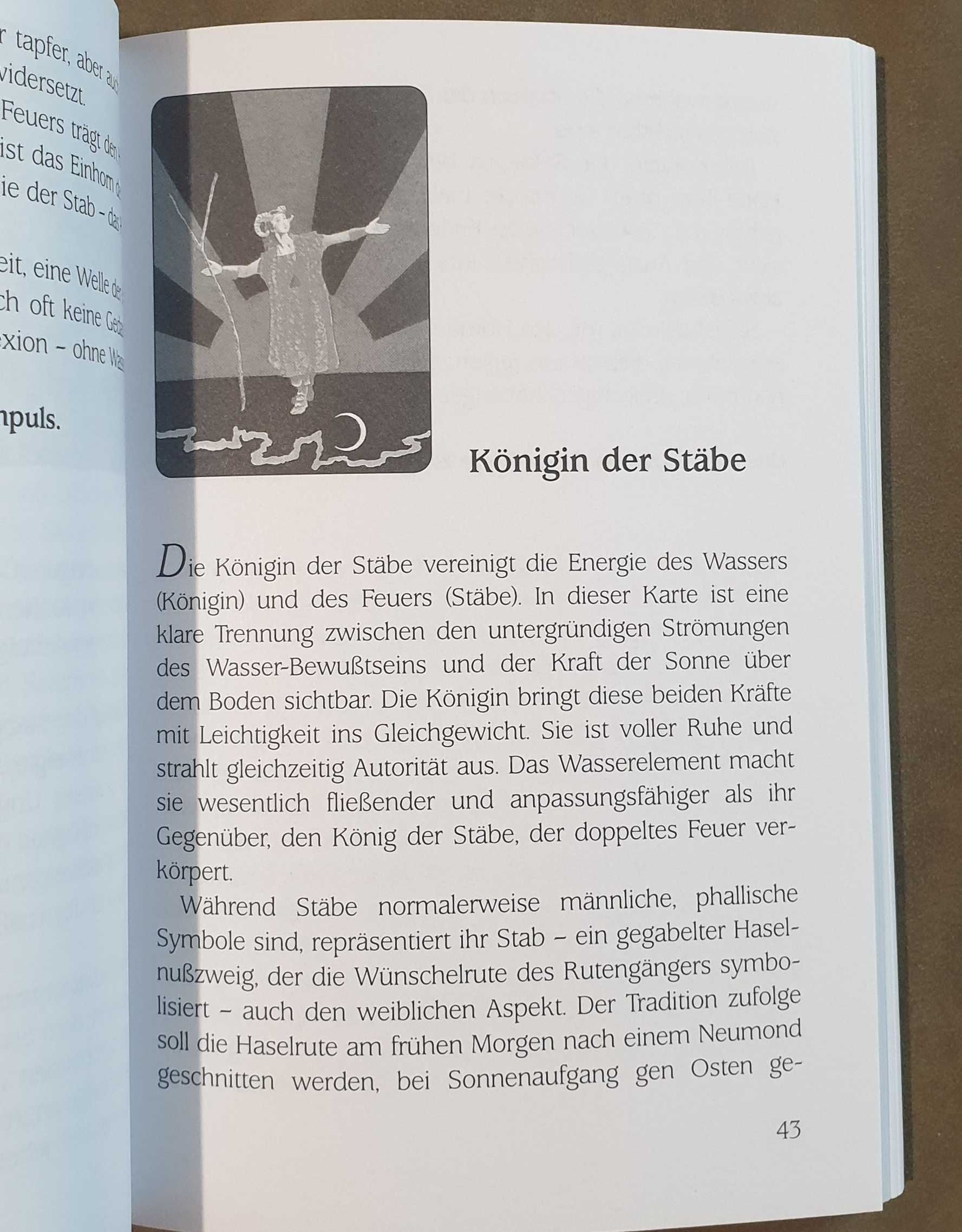 Таро Карти и книга / Das Universal Tarot Mit Karten-Set