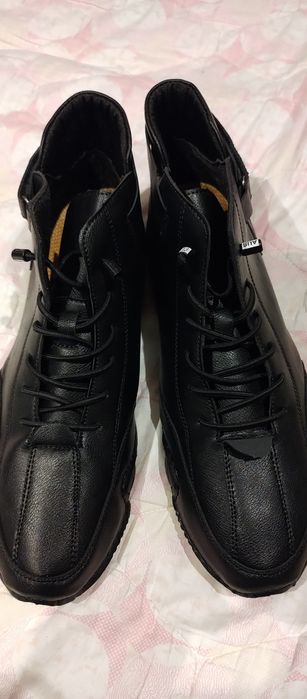 New Balance,Karrimor,Everlast,etc.