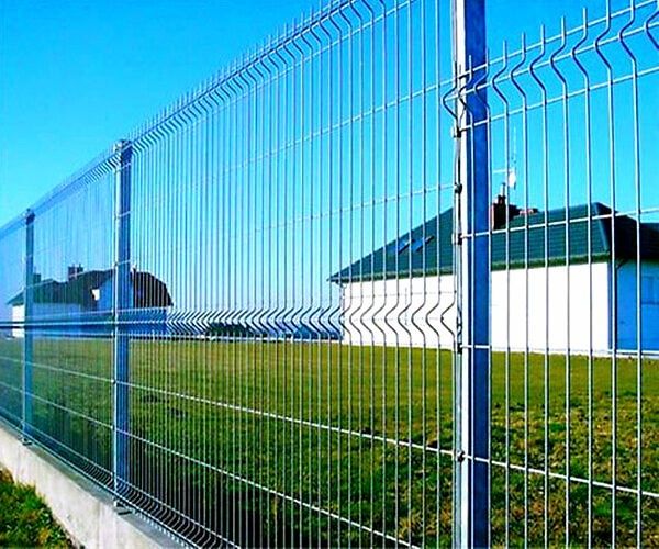 Construim garduri din plasă bordurata