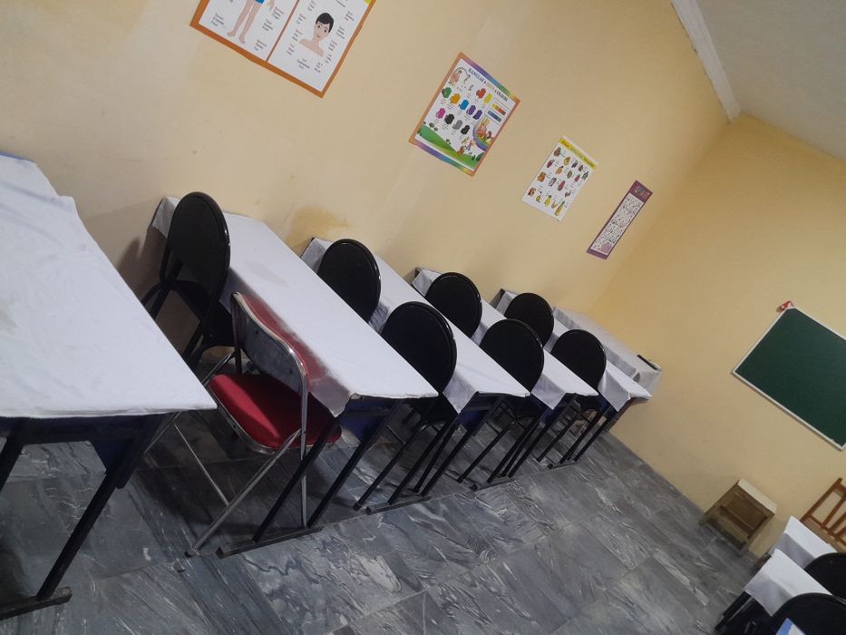 O'quv markazlar uchun parta stul sotiladi