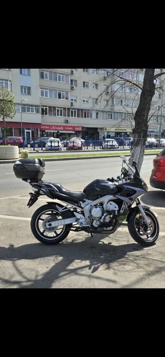 Motocicleta Yamaha FZ6S S1 2005