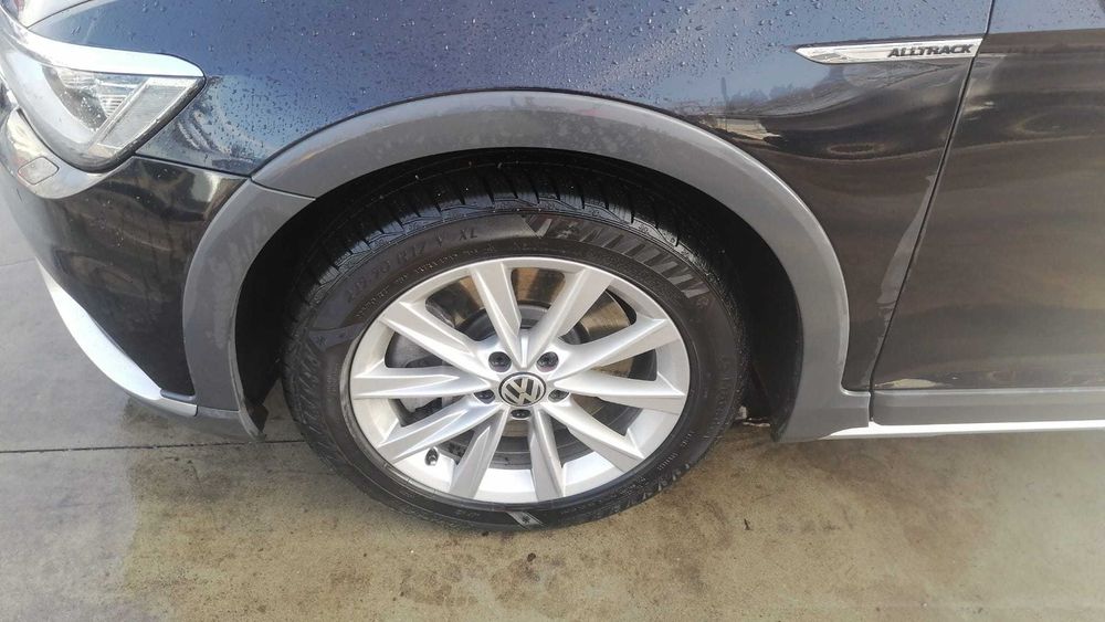 dezmembrez passat b8/usi passat b8/hayon passat b8/bara spate passat