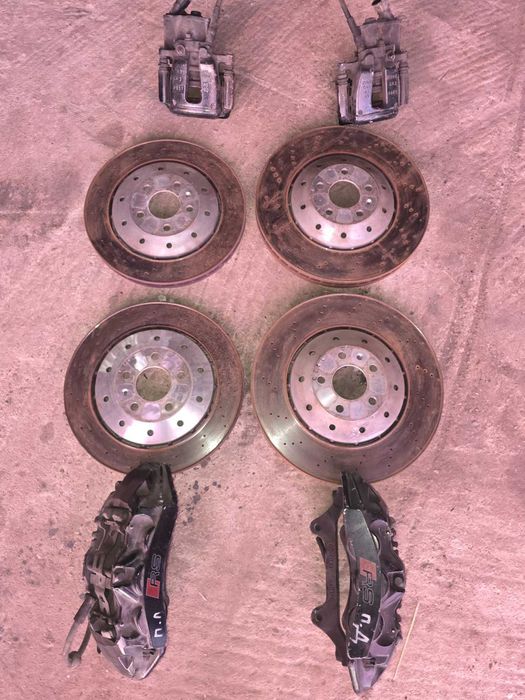 Комплект спирачни апарати и дискове за Audi RS6 C6