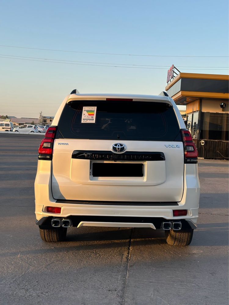Tayota Land Cruiser Prado 150