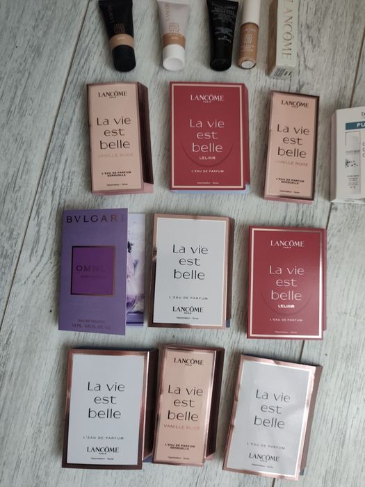 Lancome фон дьо тен и мини парфюми