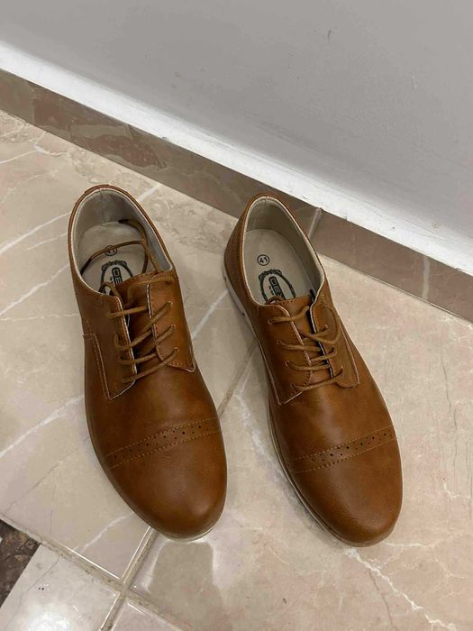 Дамски обувки в кафяв цвят