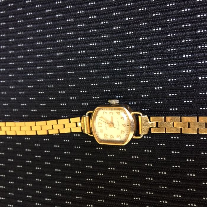 Позолоченые часы МЕЧТА 16 камней