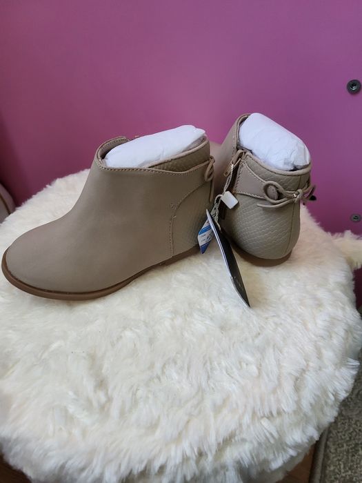 Vand cizme+ugg Zara copii
