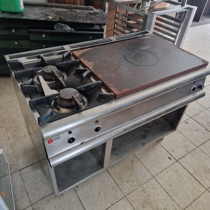 Gratar gaz sau electric, cu banc inox, de putere