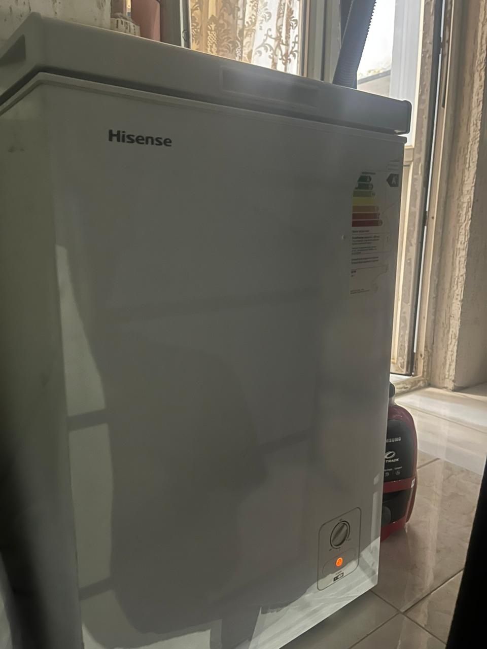 Морозильник Hisense