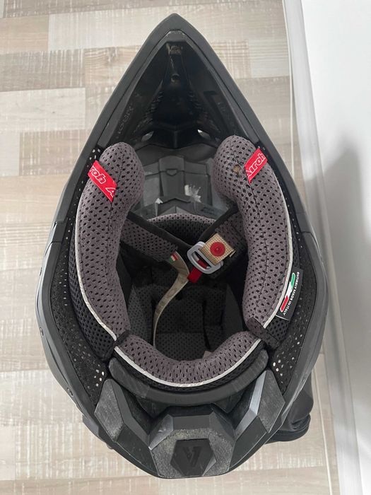 Кросова каска Airoh Aviator 3