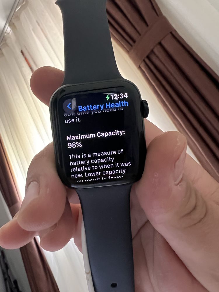 Apple Watch SE 2nd Gen 44mm
