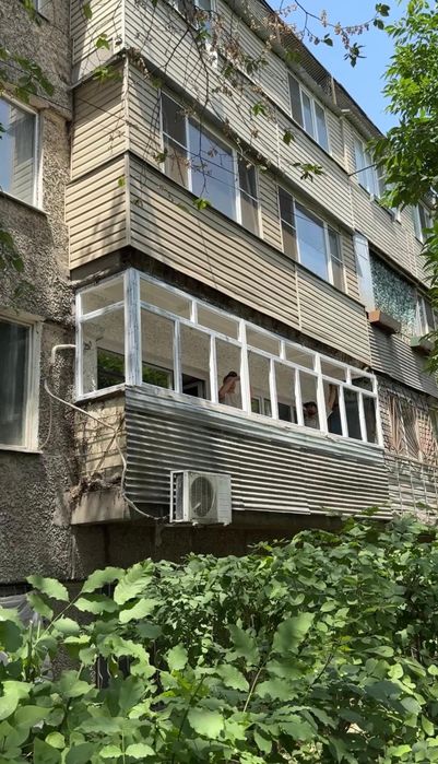 Пластиковые окна и двери на балконы. Дом, квартира. Изготовление.