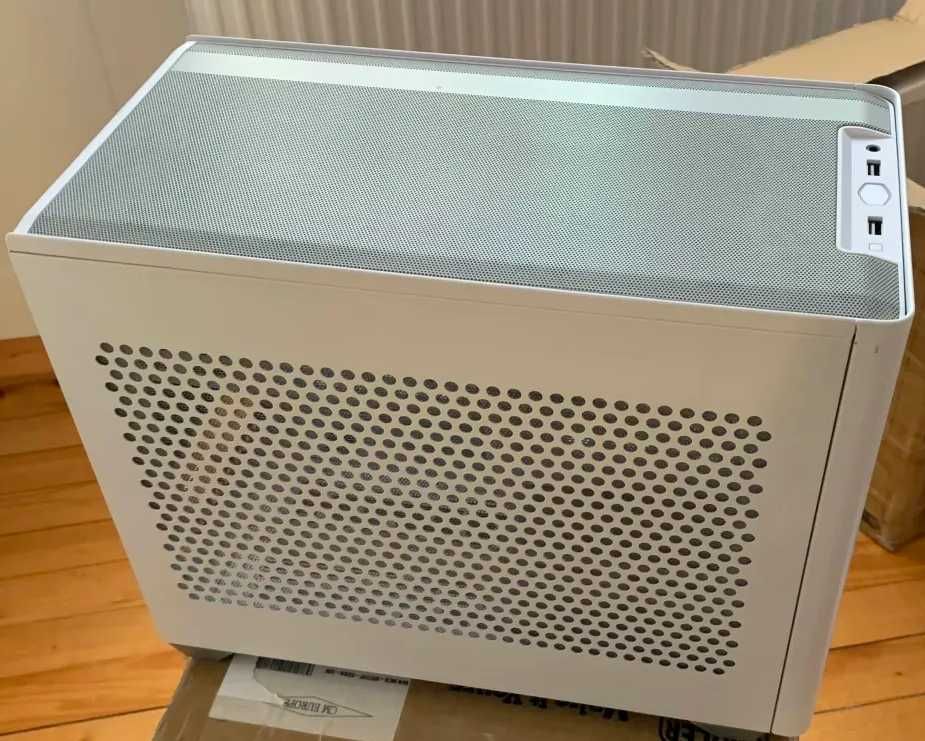 Cooler Master MasterBox NR200 White