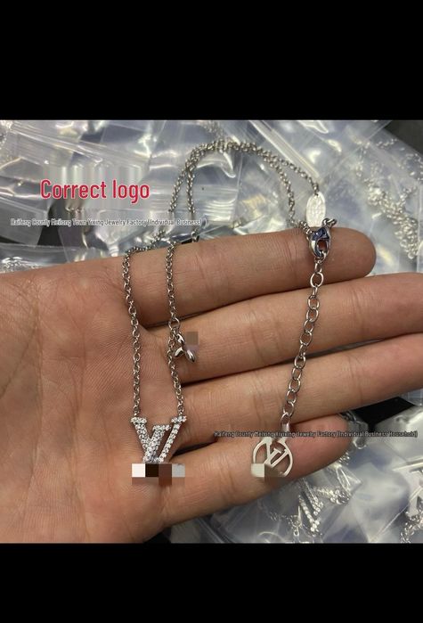 Colier Louis Vuitton