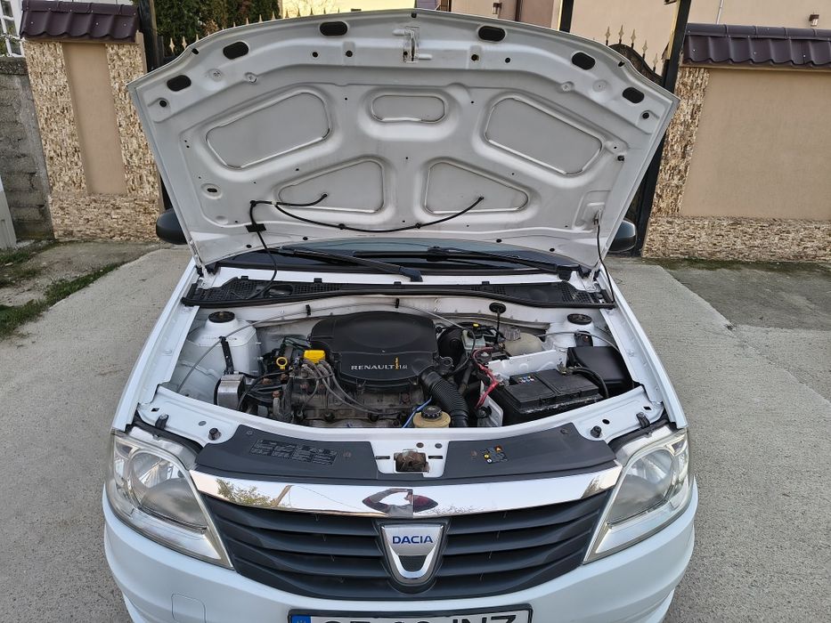 Se vinde Logan 1.6 benzina euro 5