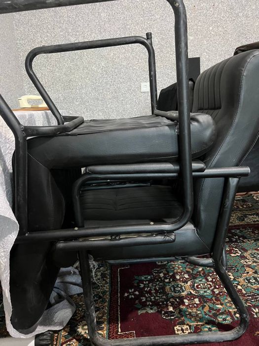 Кожаные кресло,игровое,офисное