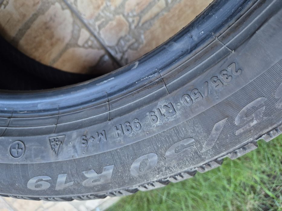 Vând cauciucuri 235/50/19 M+S 2 buc //Pirelli// dot 2024