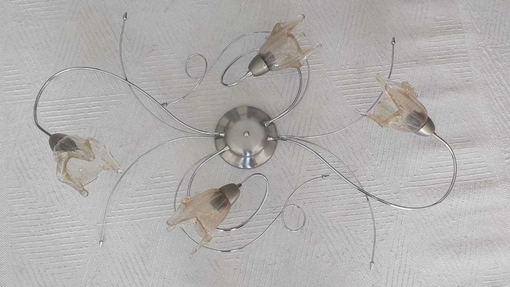 Продам люстру бу