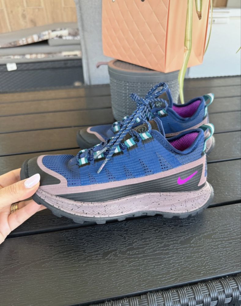 Adidasi nike marime 35,5