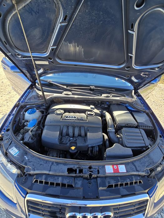 Audi a3 1.6 бензин