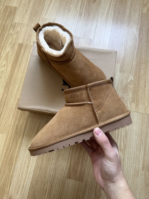 UGG mini ghete de iarna