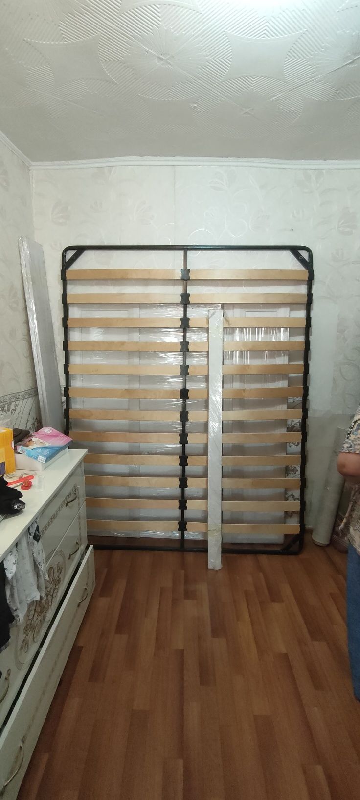 Продам двухспальную кровать новую