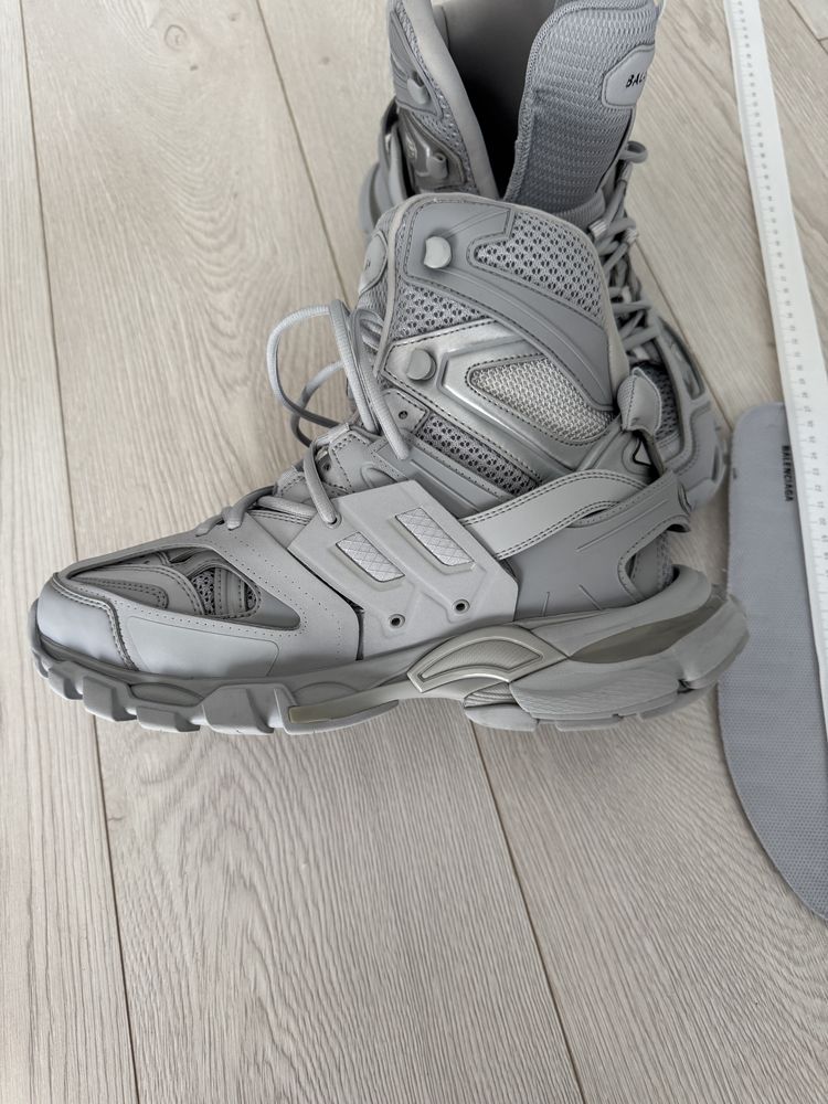 Balenciaga Track Hike