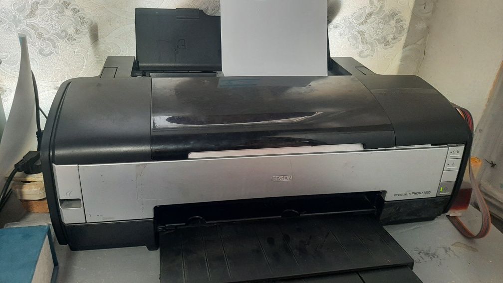 Epson 1410 цветной принтер