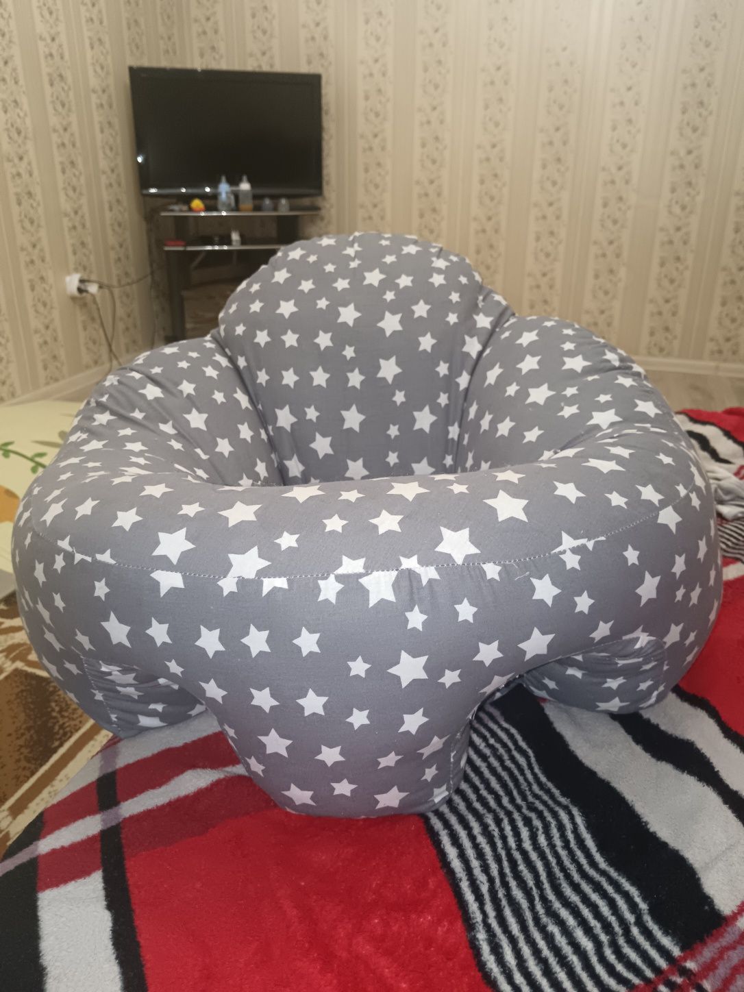 Срочно продаю шезлонг и сидушка