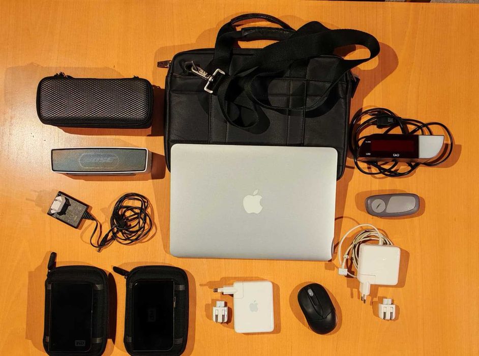 MacBook Pro 13” Retina + Bonusuri