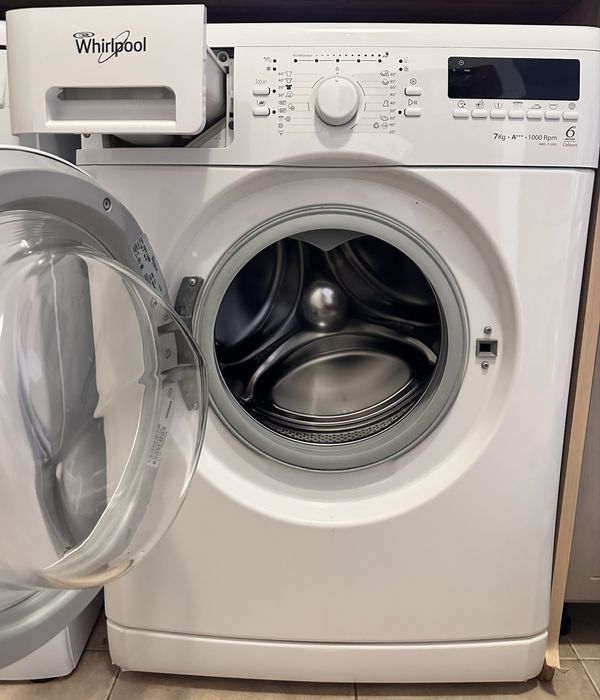 Mașină de spălat Whirlpool slim