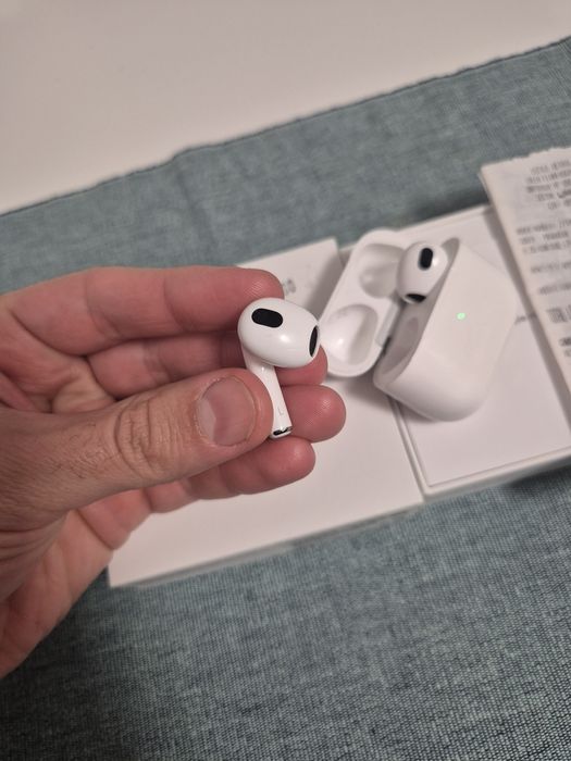 Casti AirPods 3 originale cu garantie