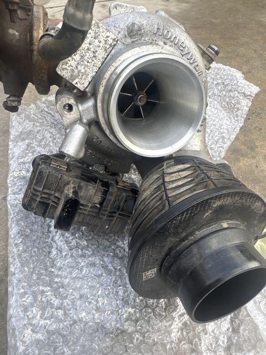 Turbina bmw 3.0 g30, g05,06 motor 3.0 B57
