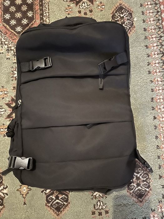 Rucsac f usor pentru zbor cu buzunare si loc pt pantofi